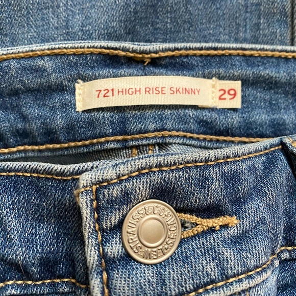 Levi jeans - Picture 2 of 3